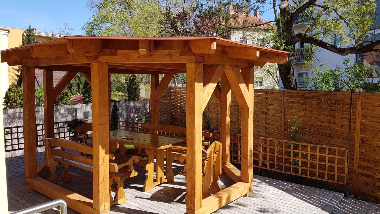 Poroszlay Apartman Debrecen Extérieur photo